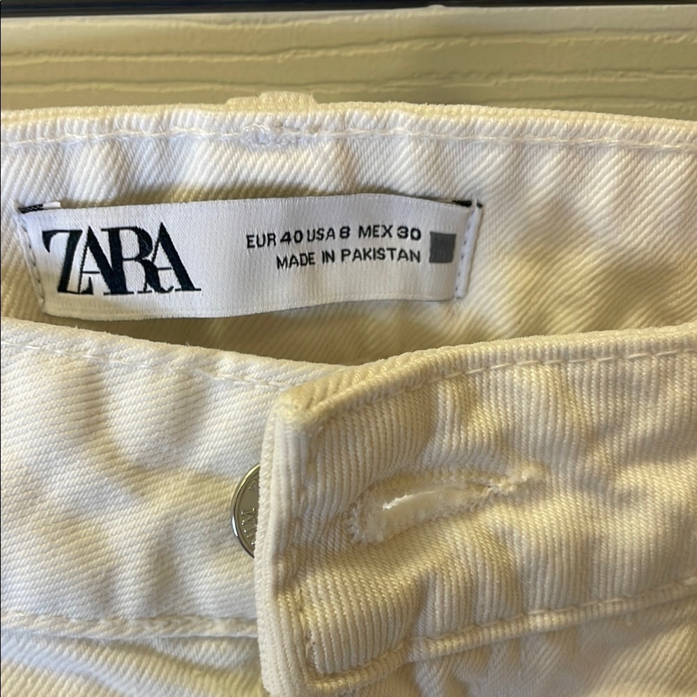 Zara Cream Straight Leg Jeans - Picture 2 of 5